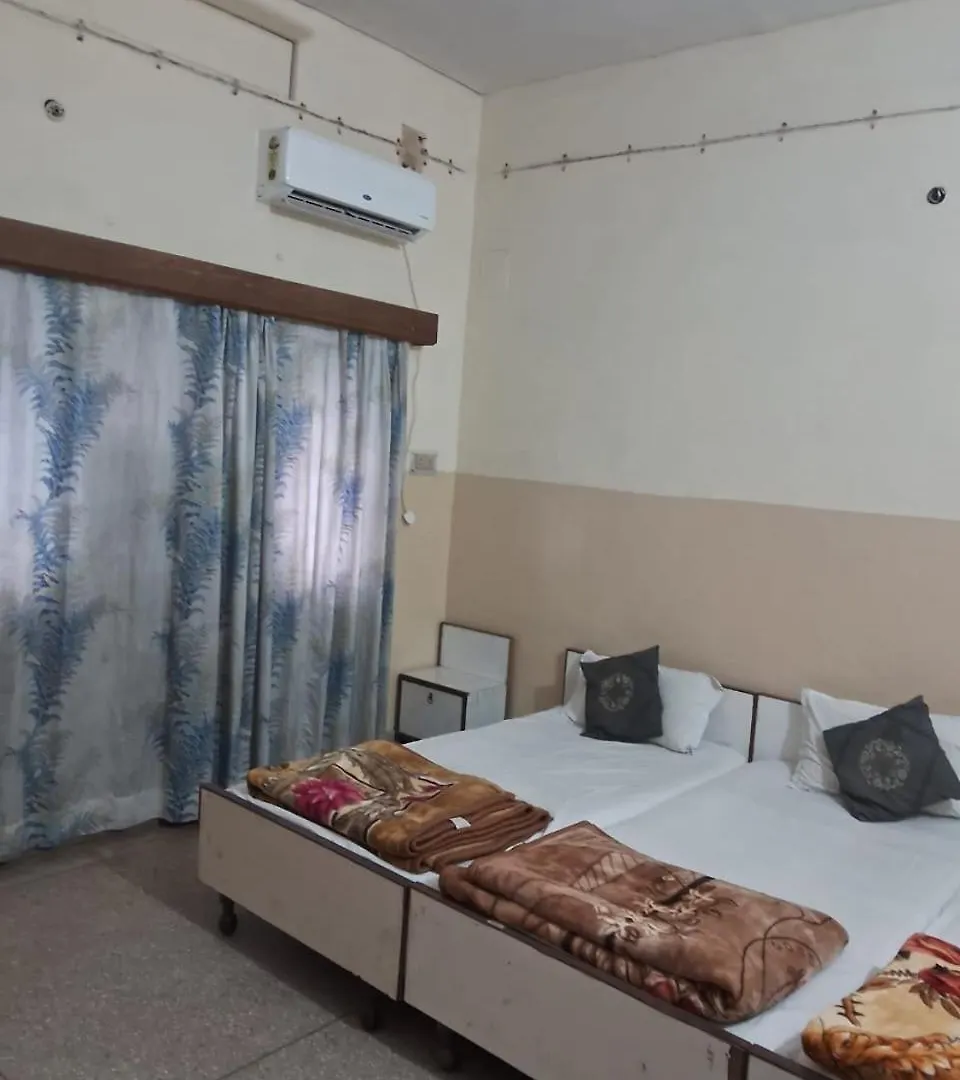 G.M. Guest House Varanasi